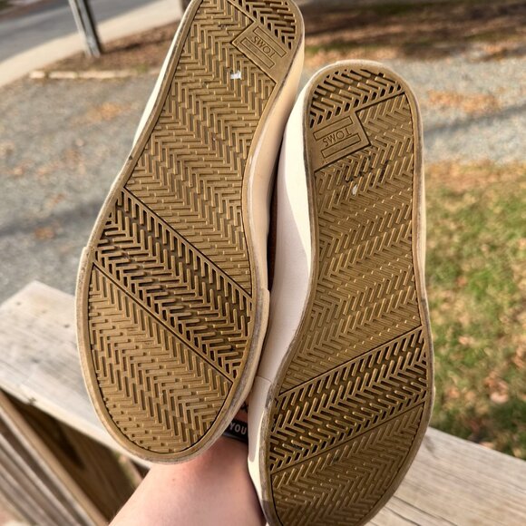 TOMS Tan Suede Chukka Sneakers - Picture 3 of 3
